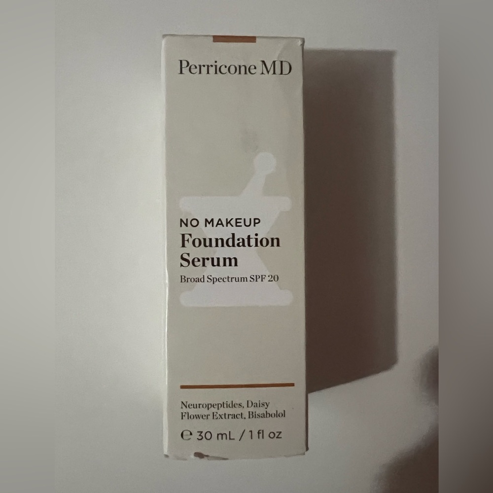 PERRICONE MD NO MAKEUP FOUNDATION SERUM IN GOLDEN, NIB